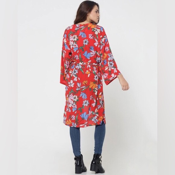 ONLY Floral Print Shurg. Size- 36 ( Free size) - Picture 5 of 11